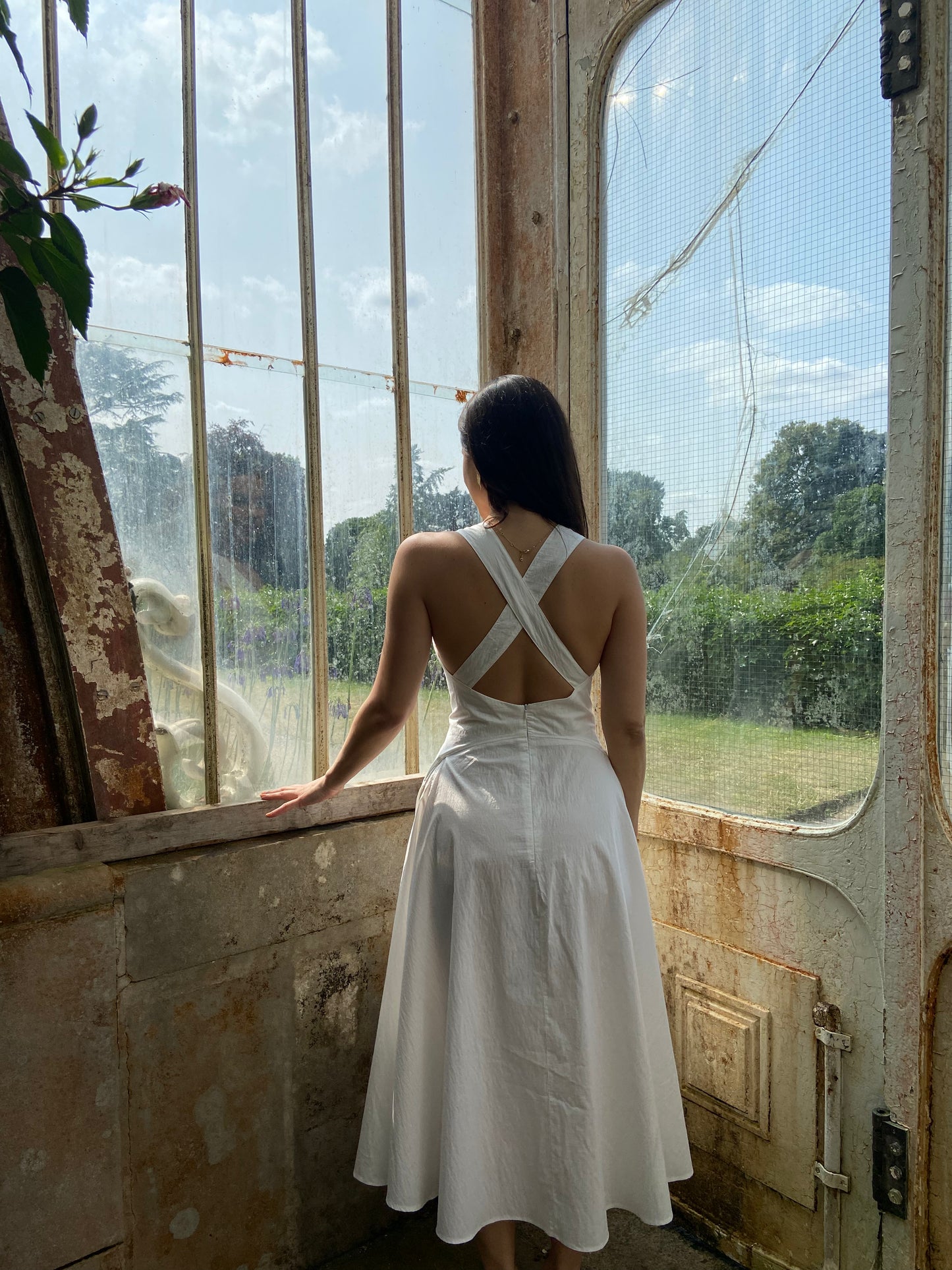 Seti cross back dress- White